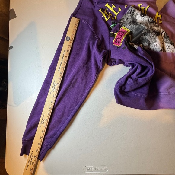 Beetlejuice It's Showtime Graphic Hoodie Purple Faded Colorblock Pullover Large - Picture 7 of 10